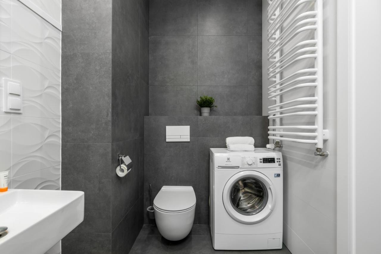Apartament Black & White Mostowa By Renters Poznan Exterior photo